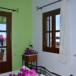 Onar Studios * Koufonisia
